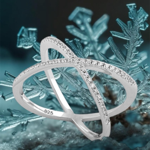 NWOT Solid Sterling Silver Overlapping X CZ Ring - Picture 13 of 16